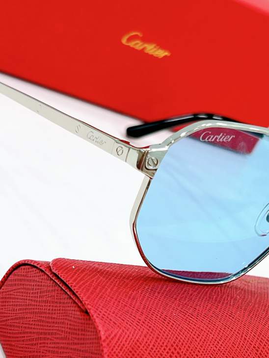 Picture of Cartier Sunglasses _SKUfw80537129fw